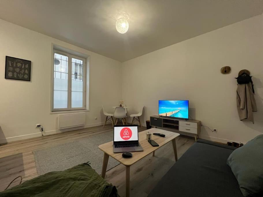 Apartamento Havre De Paix - Melun Exterior foto
